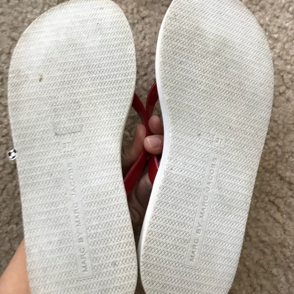 Authentic Marc Jacobs rubber flip flop slippers - Picture 2 of 7